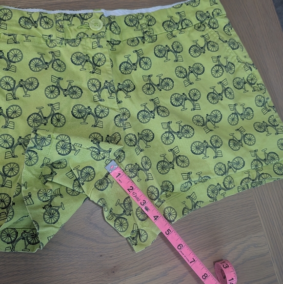 Crown & Ivy Lime Green Chino Shorts Size 8 - Picture 7 of 8